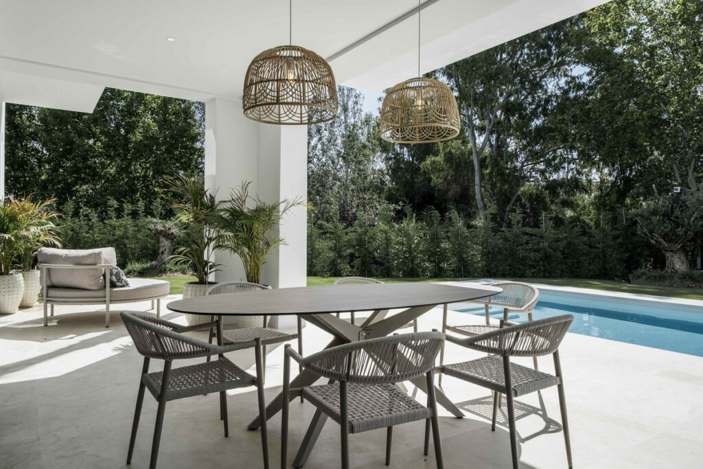 Detached Villa Atalaya Málaga - image 3