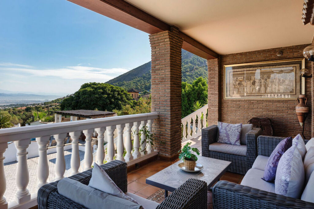 Detached Villa Alhaurín de la Torre Málaga - image 3