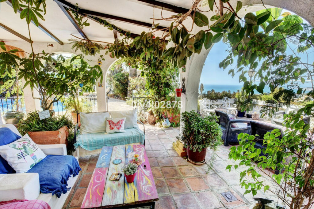 Detached Villa Benalmadena Pueblo Málaga - image 3