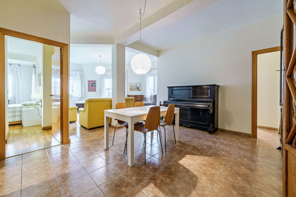 Middle Floor Apartment Málaga Centro Málaga - image 3