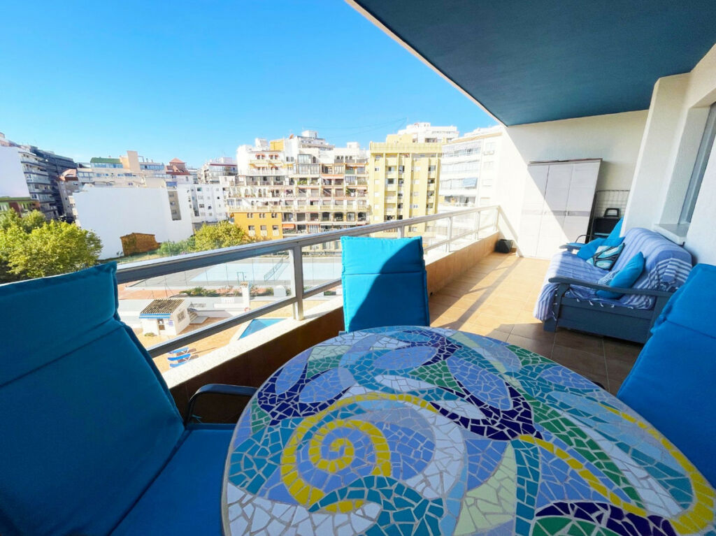 Middle Floor Apartment Calpe Alicante - image 3