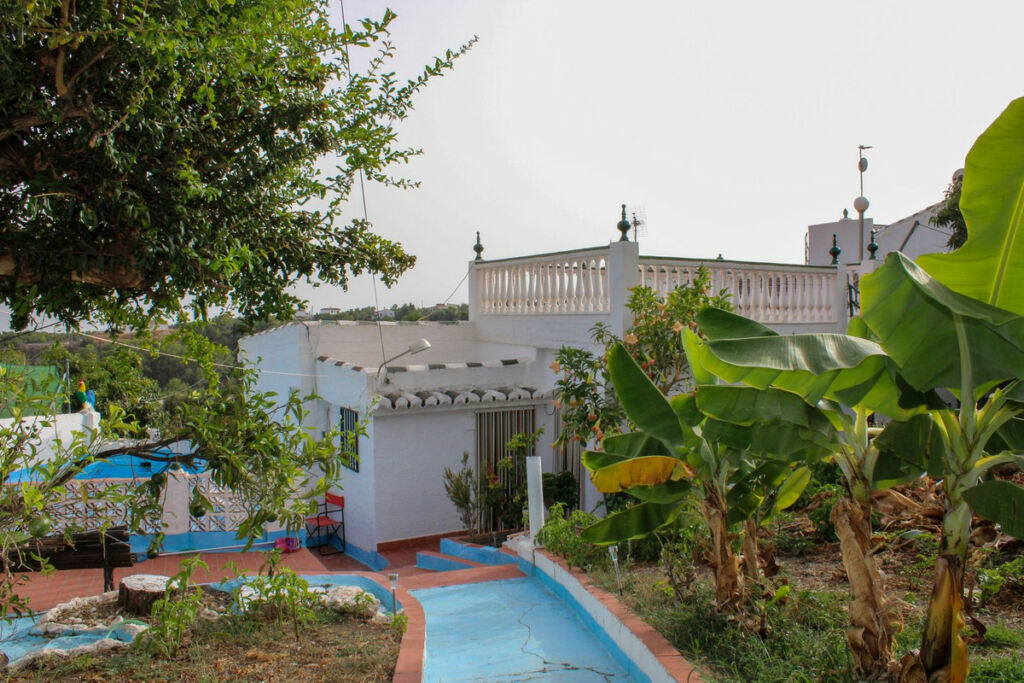 Detached Villa Nerja Málaga - image 3