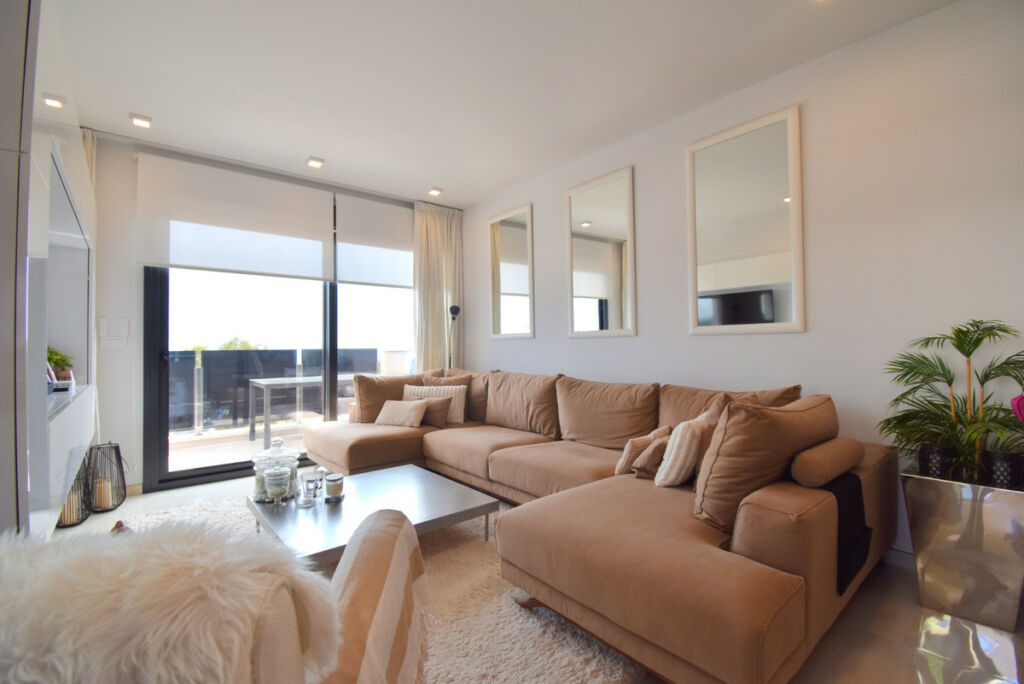 Middle Floor Apartment Playa Flamenca Alicante - image 3