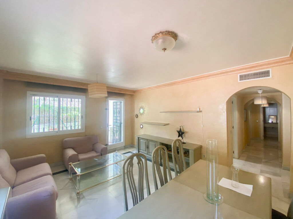 Ground Floor Apartment Nagüeles Málaga - image 3