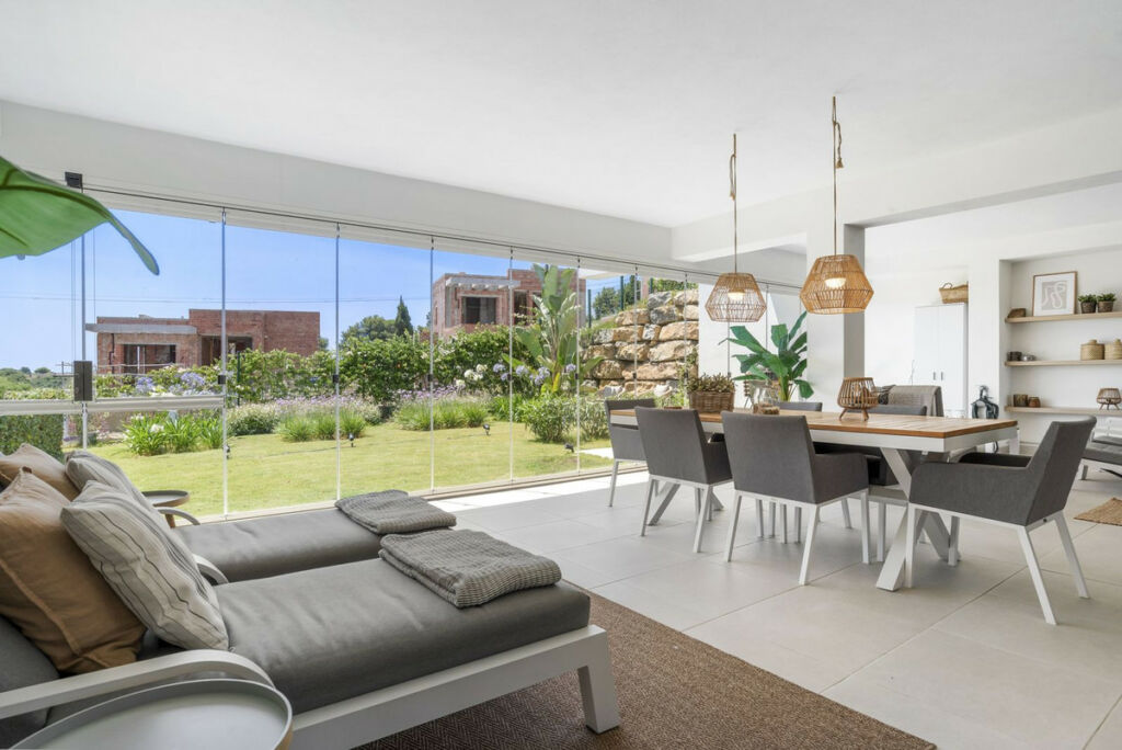 Ground Floor Apartment Estepona Málaga - image 3