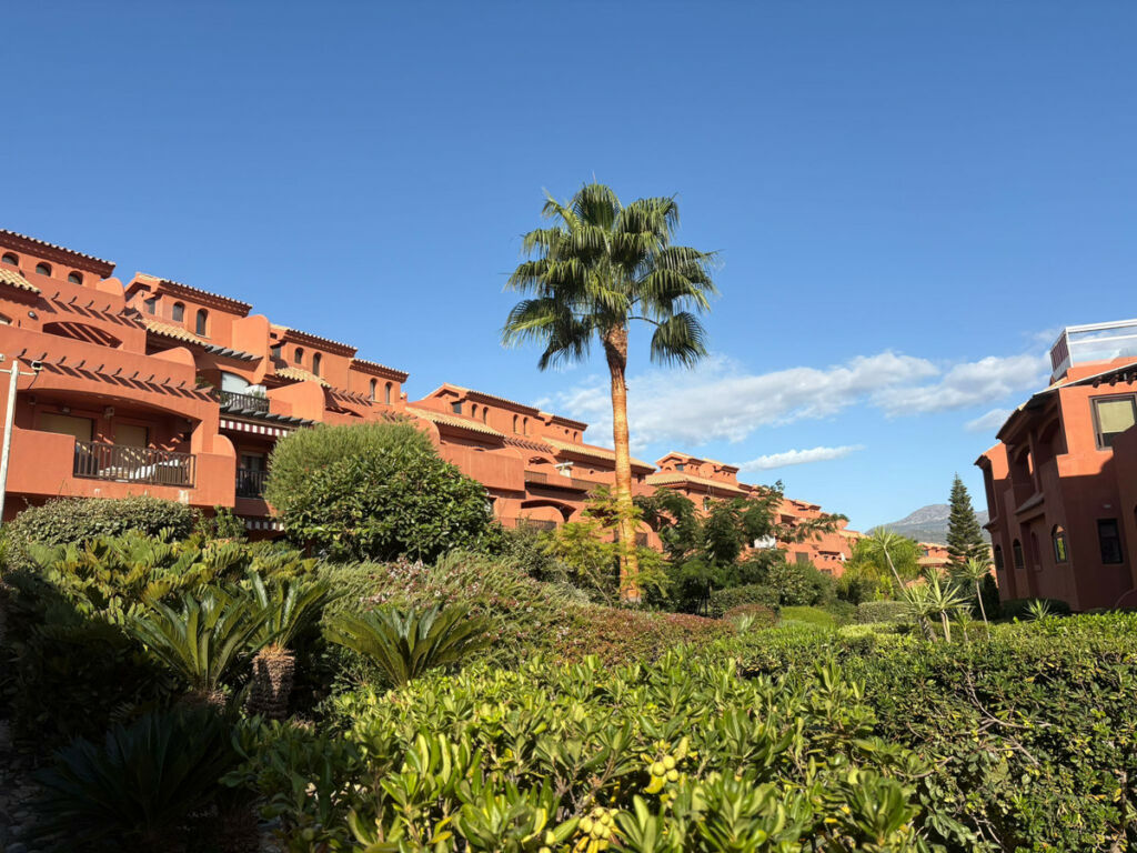 Ground Floor Apartment Estepona Málaga - image 3