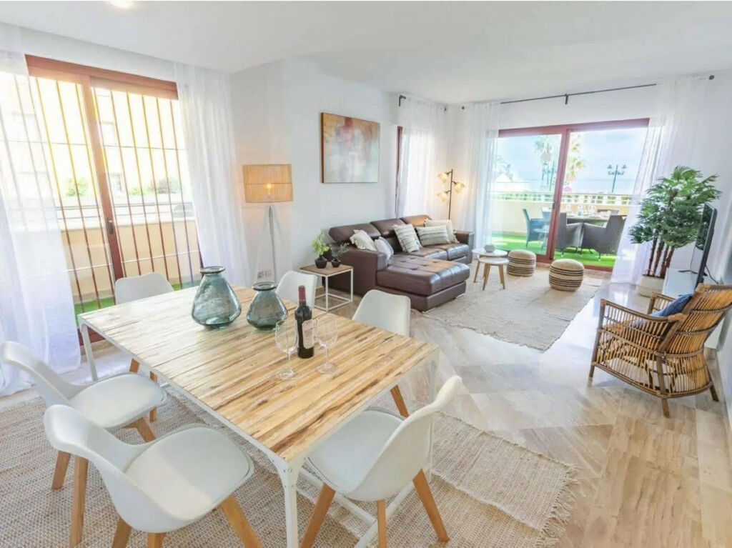 Middle Floor Apartment San Pedro de Alcántara Málaga - image 3