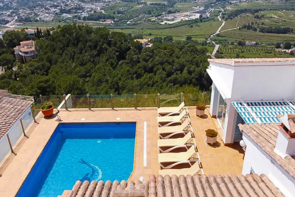 Detached Villa Moraira Alicante - image 3