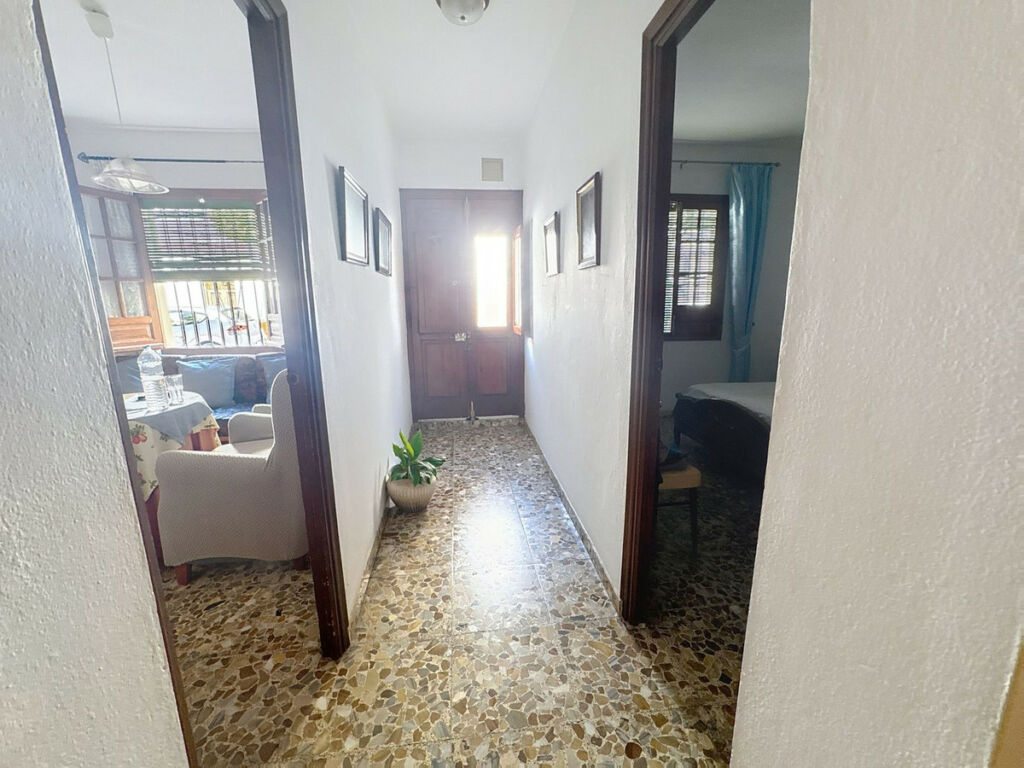 Townhouse Estepona Málaga - image 3