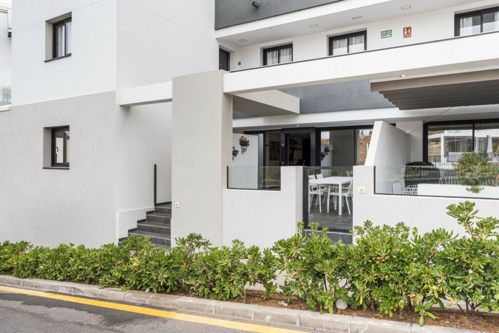 Ground Floor Apartment Mijas Málaga - image 3