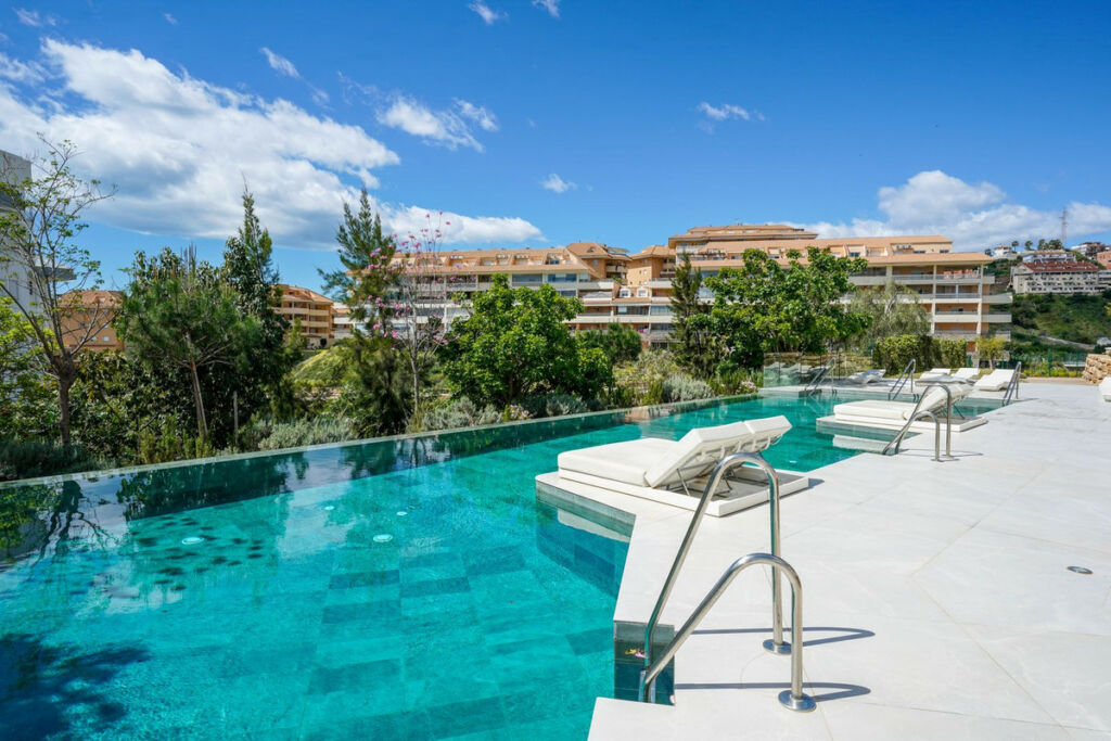 Penthouse Duplex Fuengirola Málaga - image 3