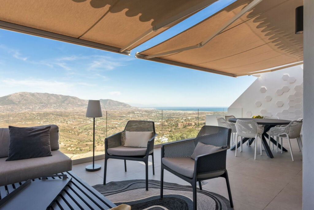 Townhouse La Mairena Málaga - image 3