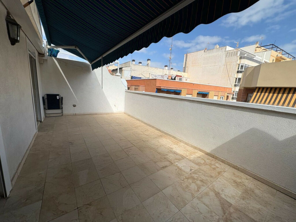 Penthouse Torrevieja Alicante - image 3