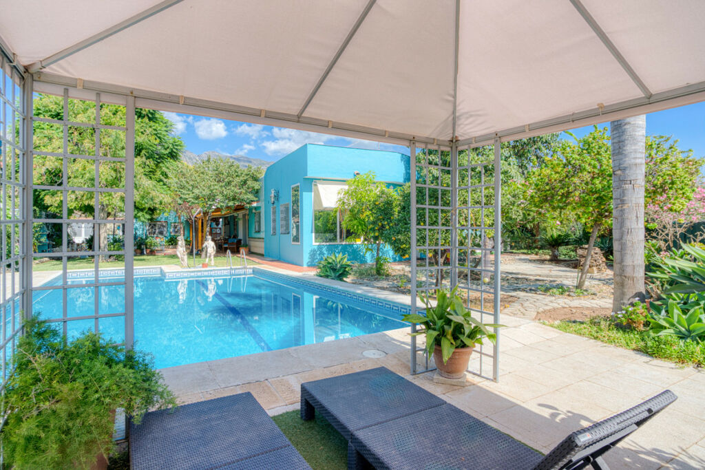 Detached Villa Marbella Málaga - image 3