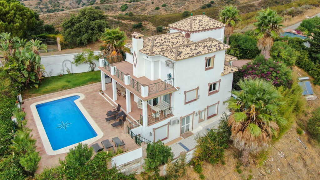 Finca - Cortijo Estepona Málaga - image 3