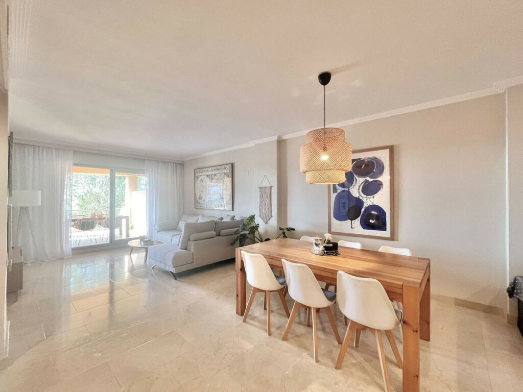 Ground Floor Apartment New Golden Mile Málaga - image 3