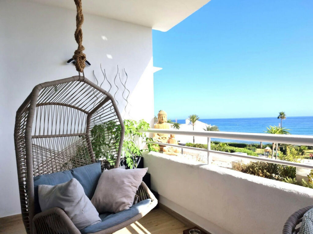 Middle Floor Apartment Miraflores Málaga - image 3