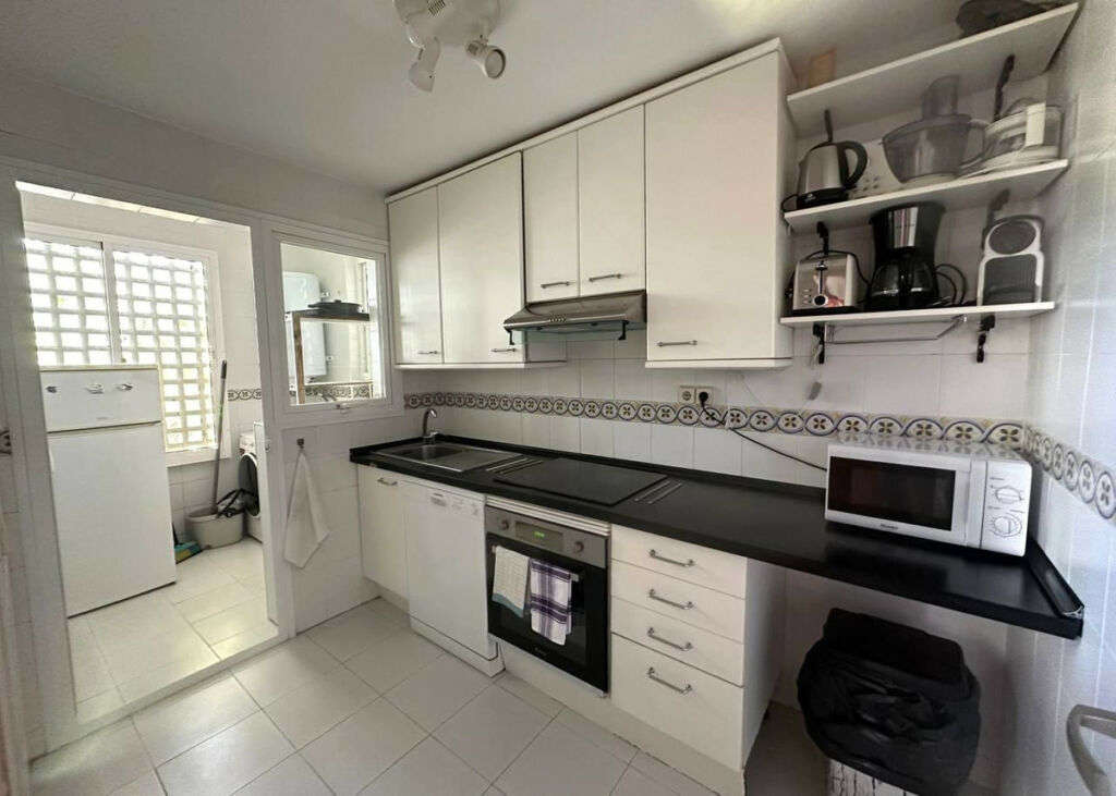 Ground Floor Apartment Estepona Málaga - image 3