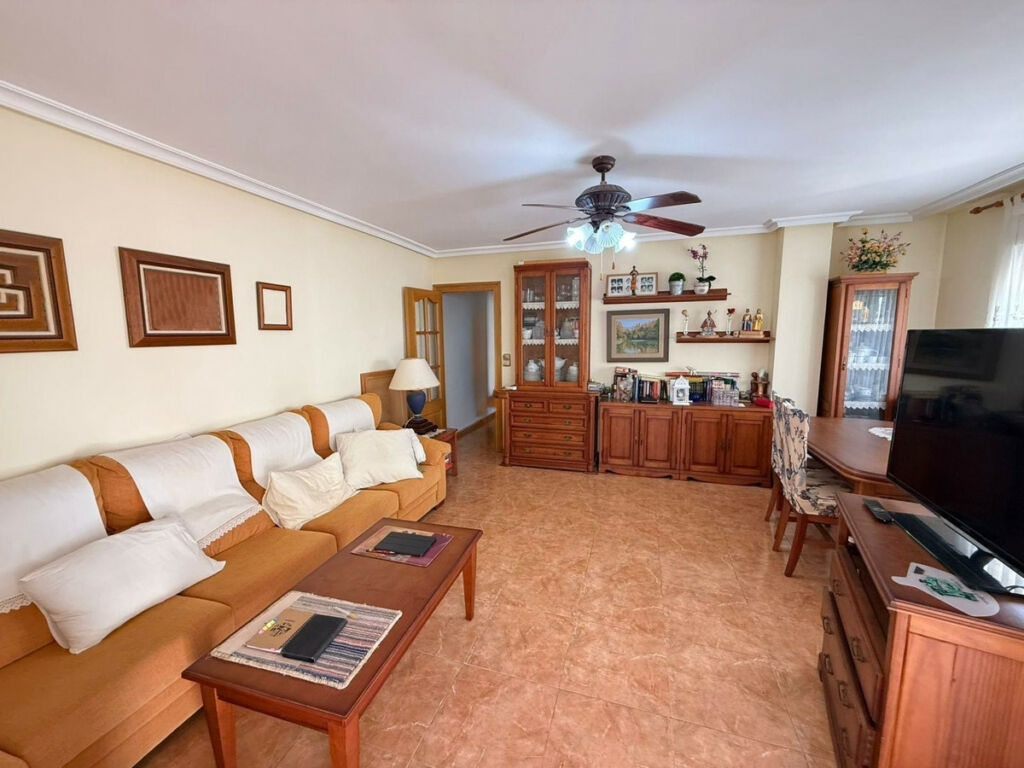 Middle Floor Apartment Playa Del Cura Alicante - image 3