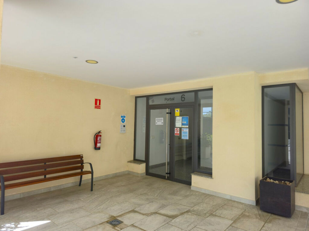 Middle Floor Apartment Torre del Mar Málaga - image 3