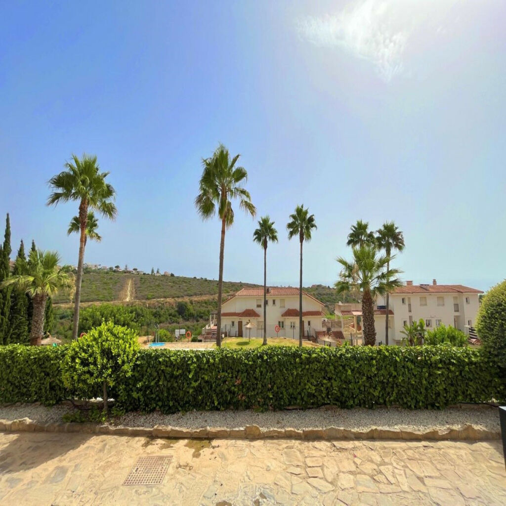 Ground Floor Apartment La Duquesa Málaga - image 30