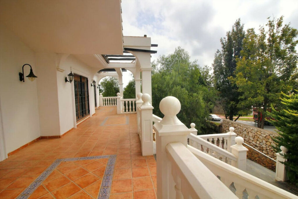 Detached Villa Benalmadena Málaga - image 29