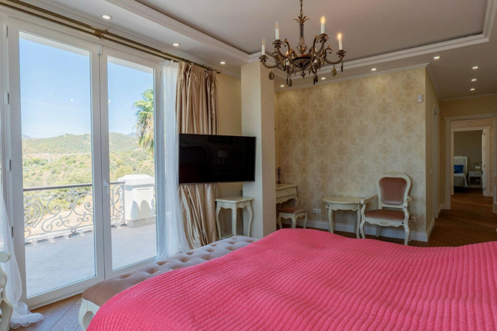 Detached Villa El Rosario Málaga - image 30