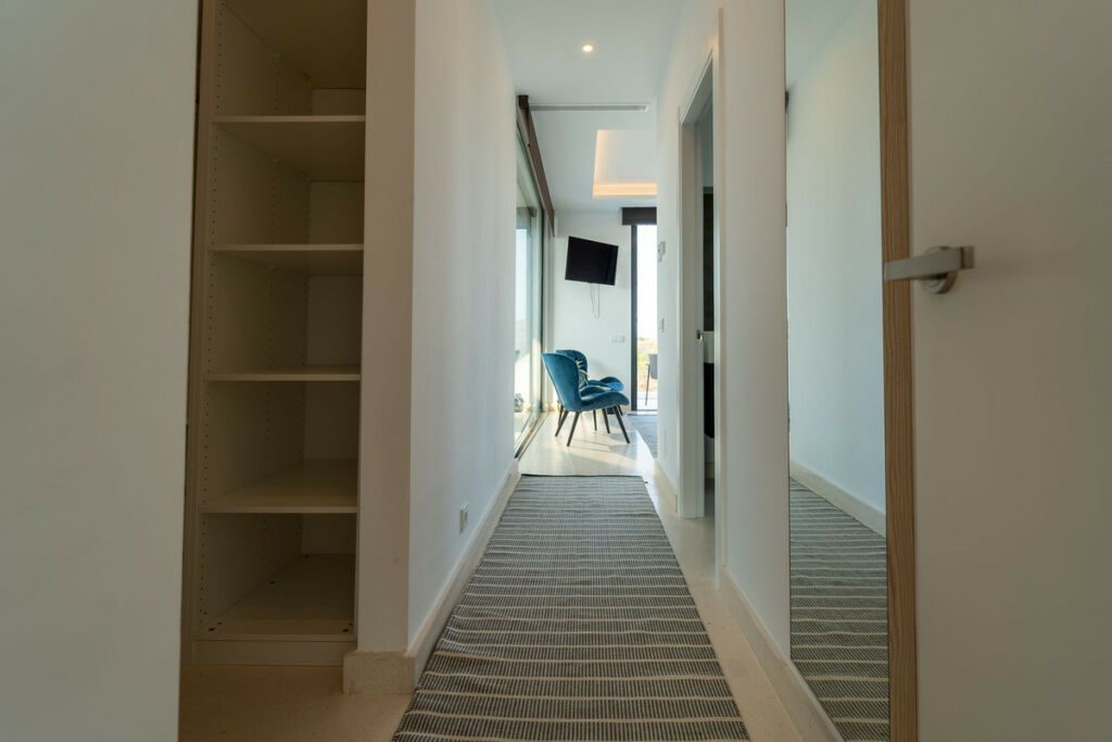 Semi-Detached House Cabopino Málaga - image 30