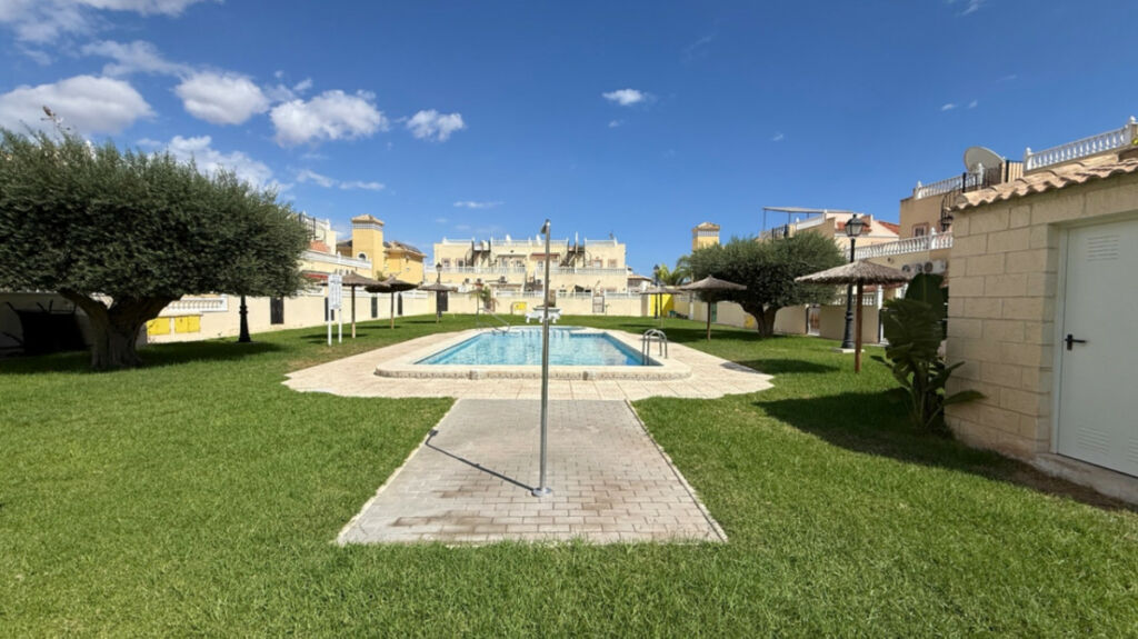 Bungalow Orihuela Alicante - image 30