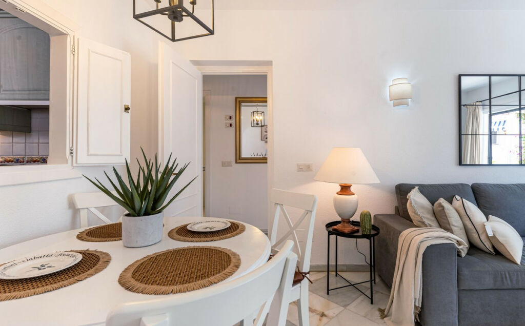 Ground Floor Apartment El Paraiso Málaga - image 27