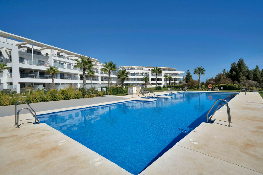 Middle Floor Apartment El Chaparral Málaga - image 30