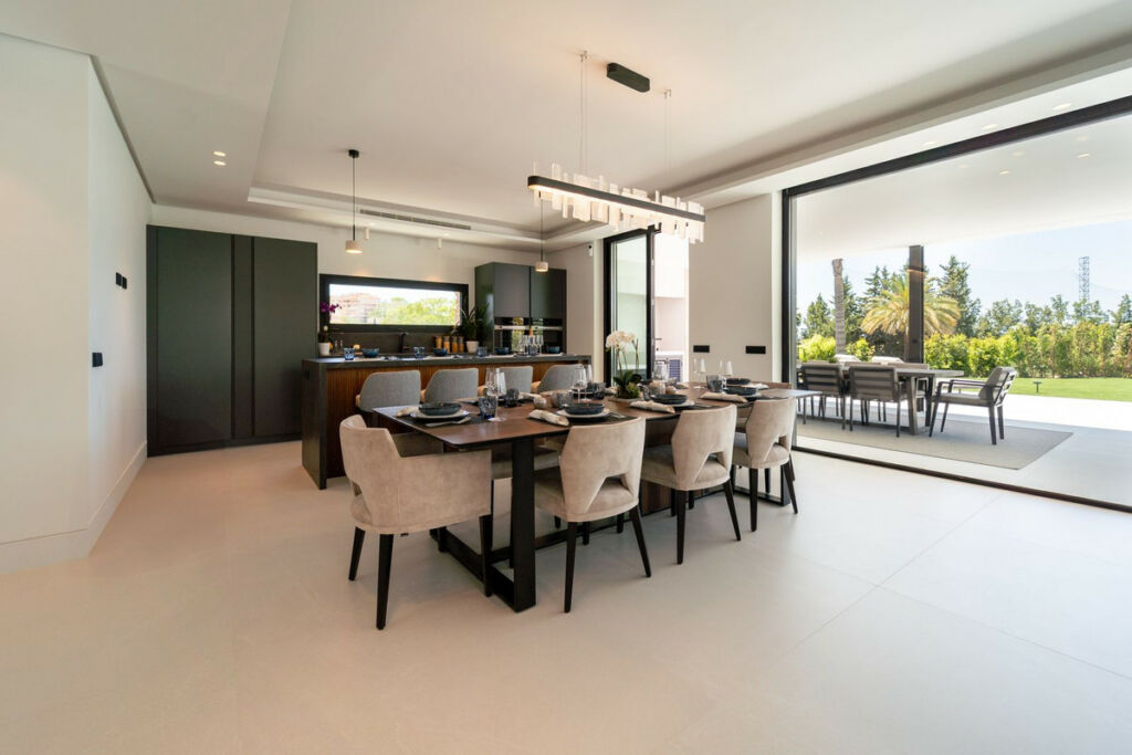 Detached Villa Nueva Andalucía Málaga - image 30