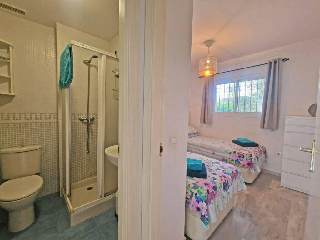 Ground Floor Apartment Calahonda Málaga - image 30