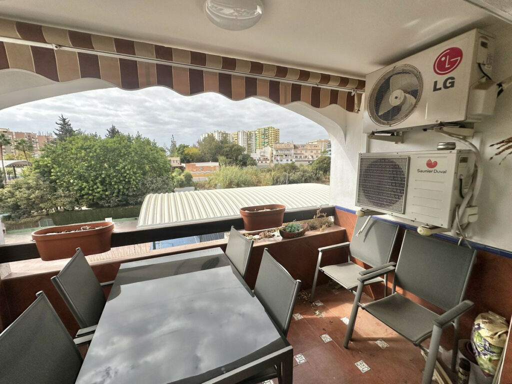 Middle Floor Apartment Fuengirola Málaga - image 30