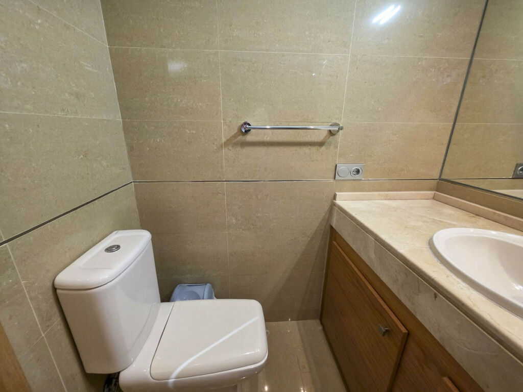 Middle Floor Apartment La Duquesa Málaga - image 30