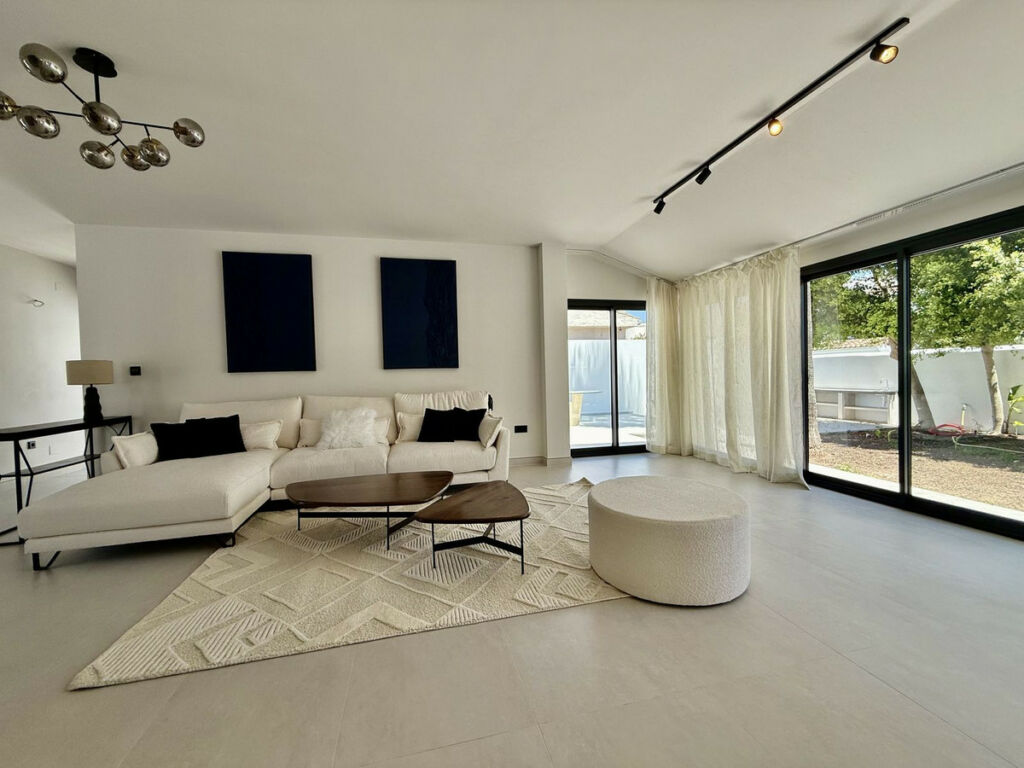Detached Villa Marbella Málaga - image 30