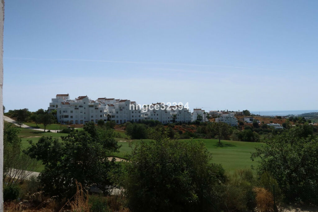 Middle Floor Apartment Estepona Málaga - image 30