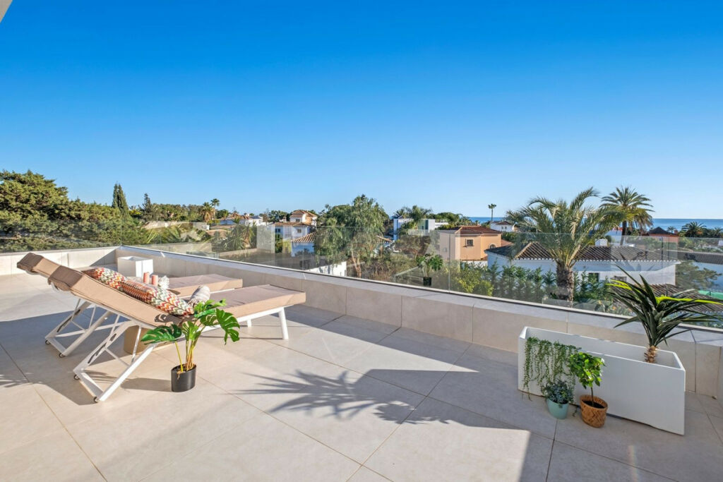 Detached Villa Marbesa Málaga - image 31