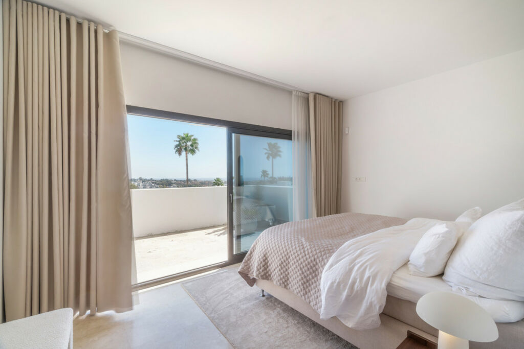 Detached Villa Benahavís Málaga - image 31