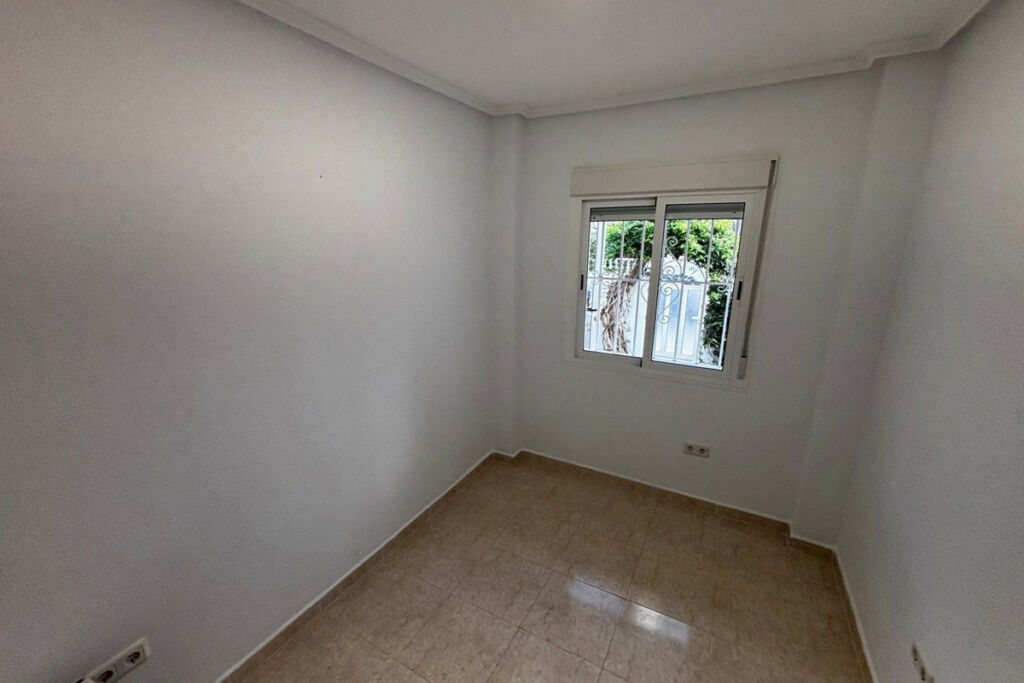 Semi-Detached House Dona Pepa Alicante - image 31