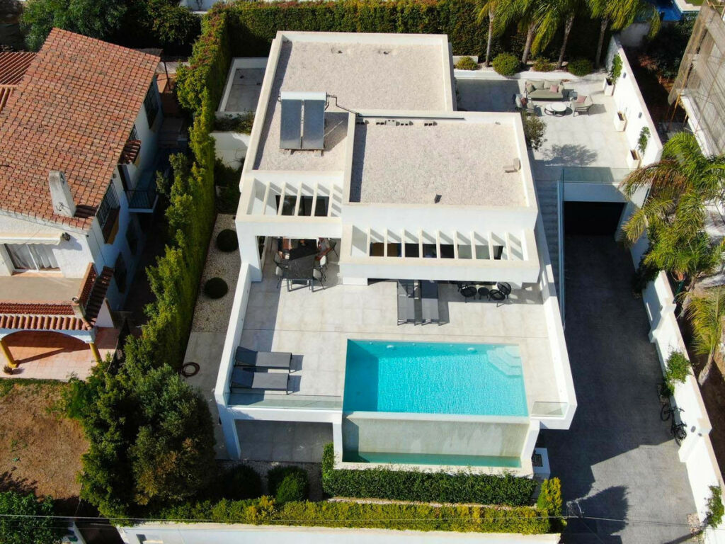 Detached Villa El Chaparral Málaga - image 31