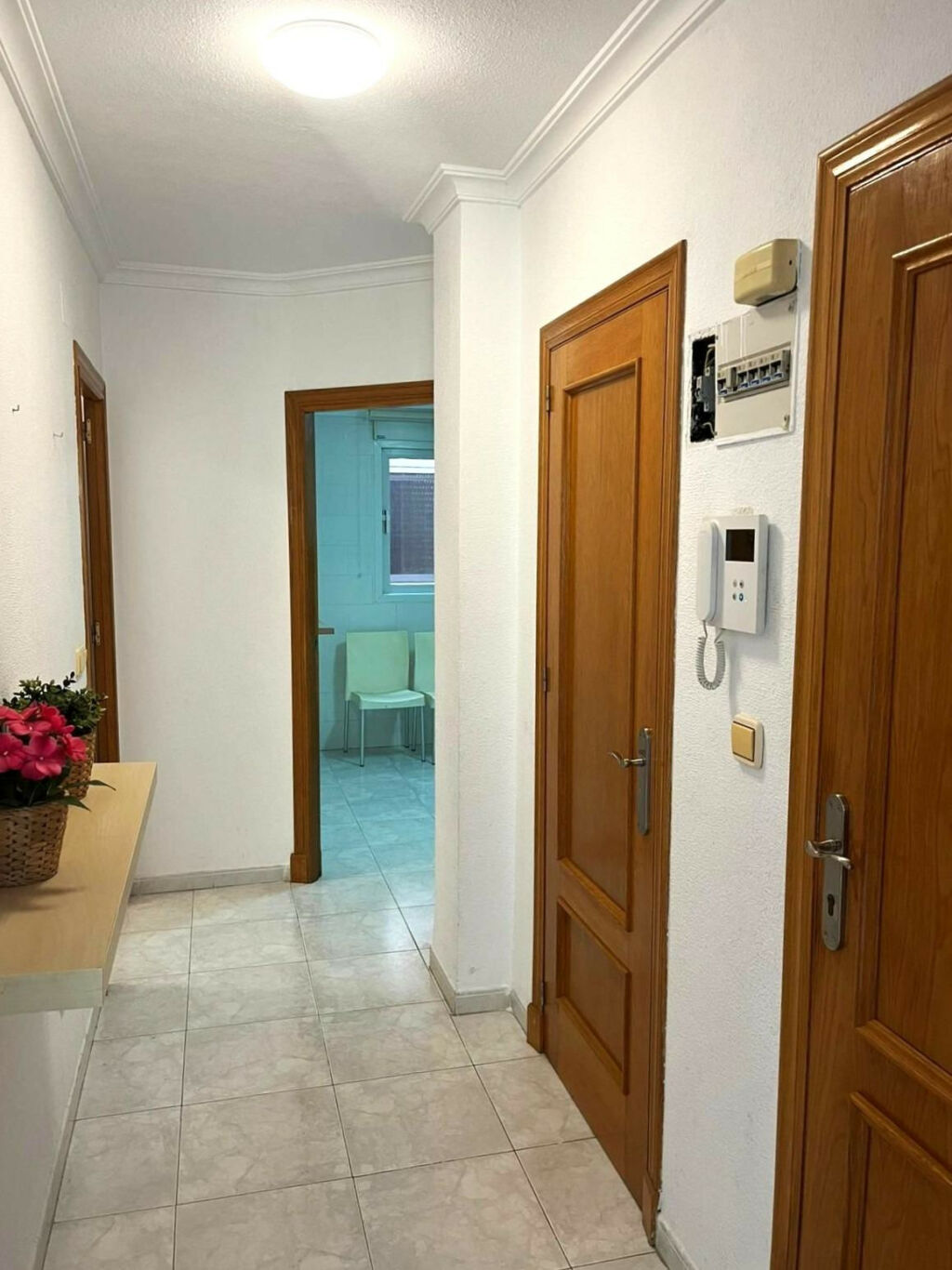 Middle Floor Apartment Torrevieja Alicante - image 31
