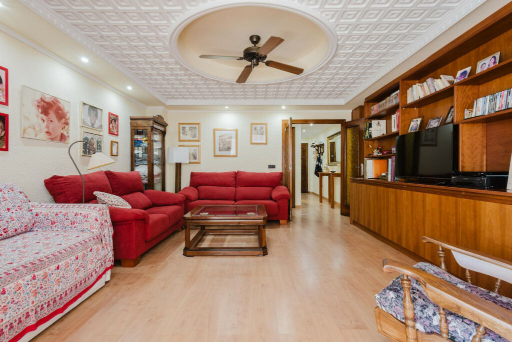 Middle Floor Apartment Torrevieja Alicante - image 31