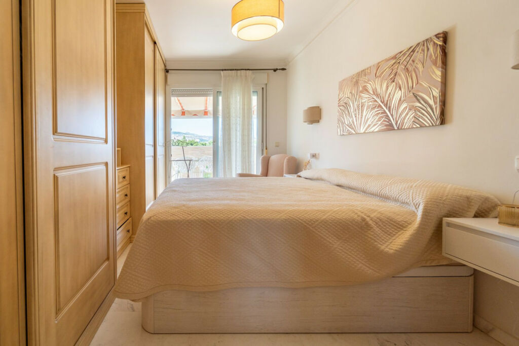 Penthouse Torrequebrada Málaga - image 31
