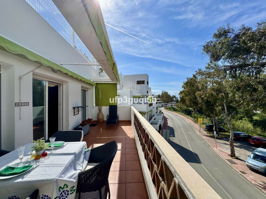 Penthouse Torrequebrada Málaga - image 31