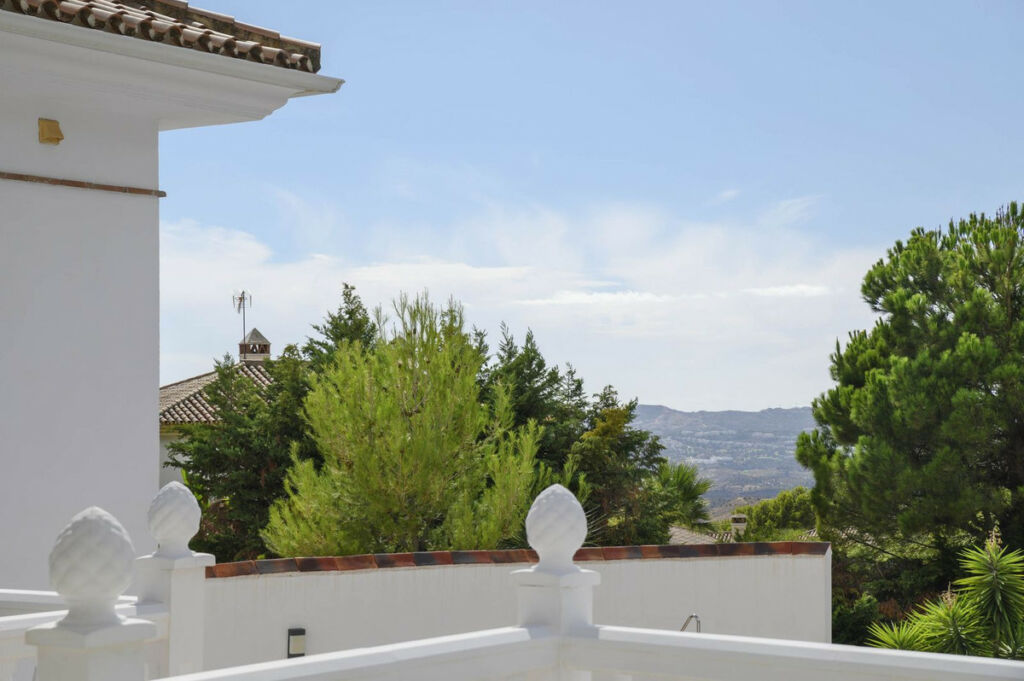 Detached Villa Mijas Málaga - image 31