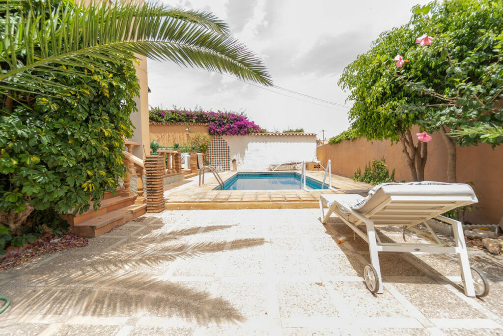 Detached Villa Fuengirola Málaga - image 31
