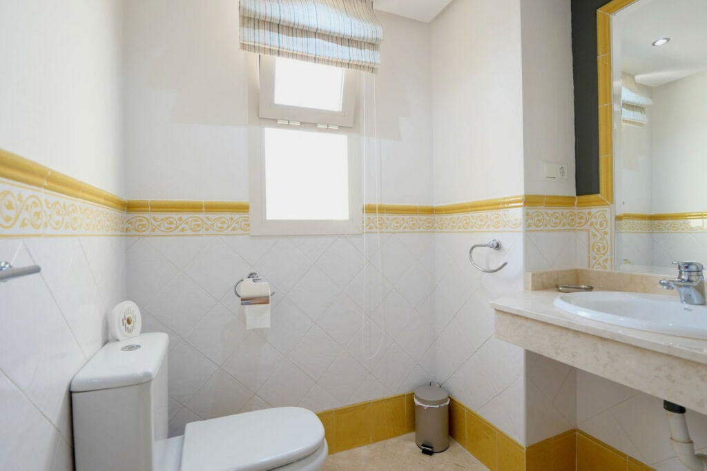 Penthouse La Mairena Málaga - image 31