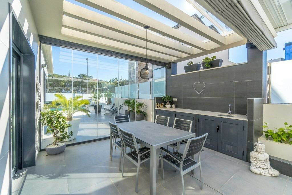 Detached Villa Campoamor Alicante - image 31