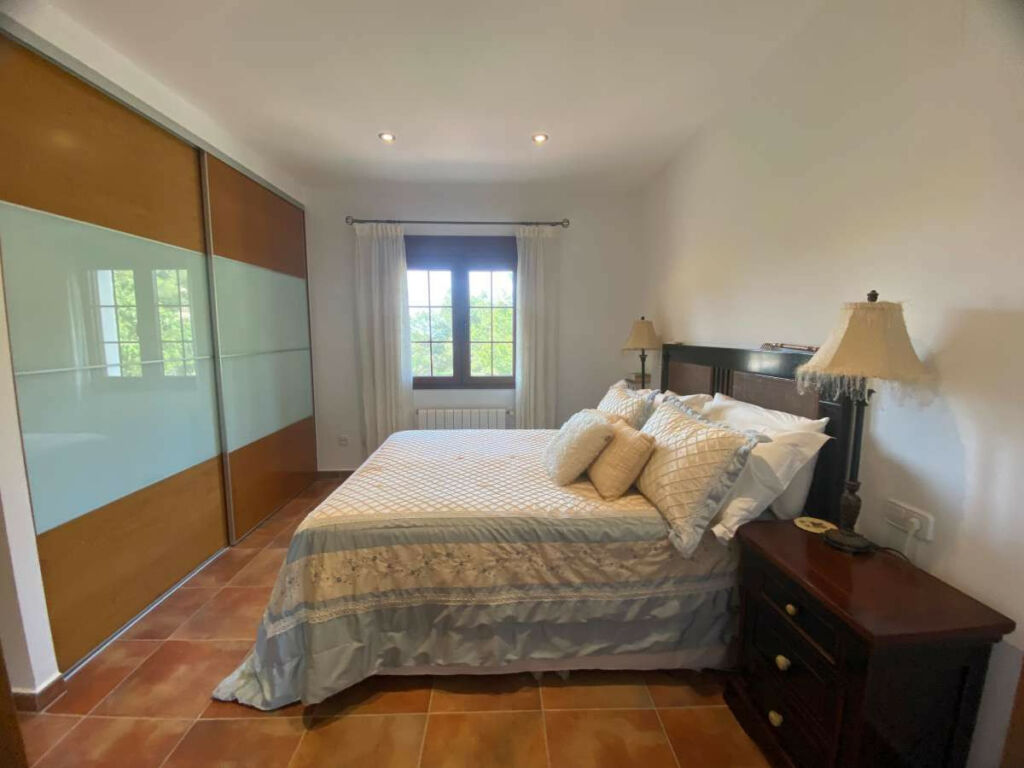 Detached Villa Moraira Alicante - image 31